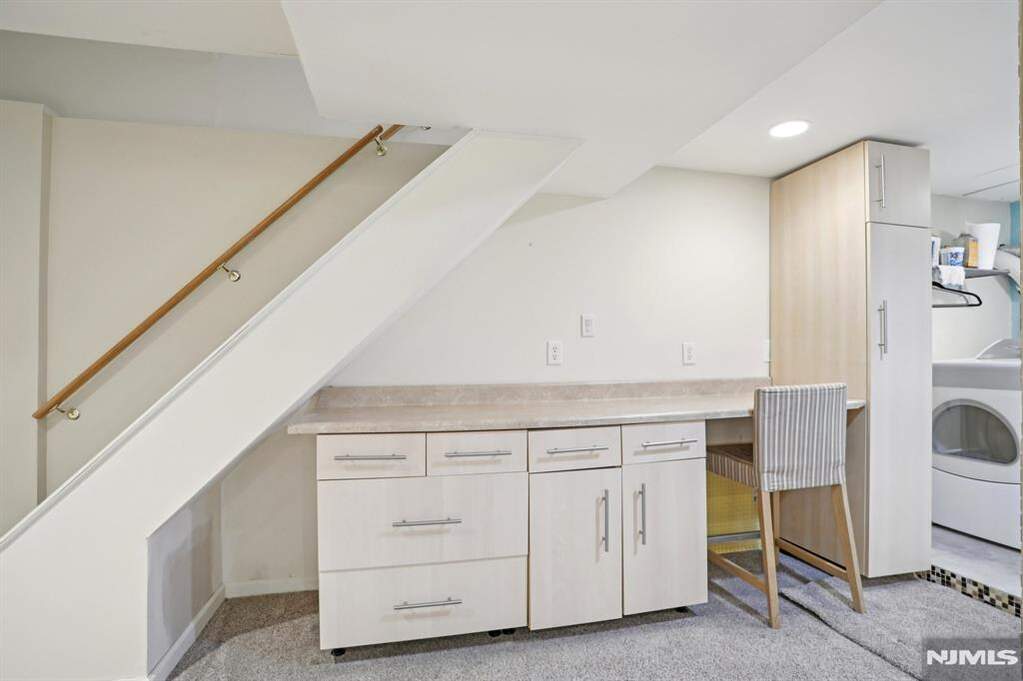 3 Bedroom Single Family Home/House's Image 31
