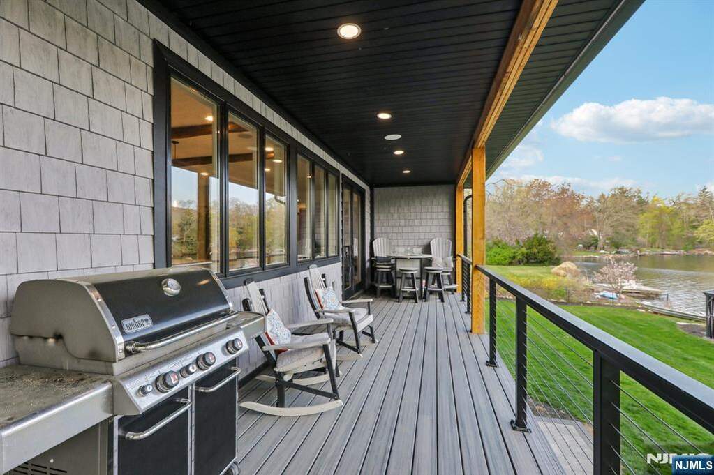 5 Bedroom Single Family Home/House's Image 35