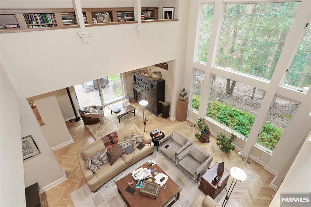 3 Bedroom Single Family Home/House's Image 10