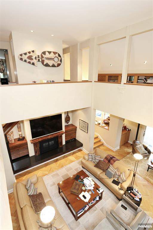 3 Bedroom Single Family Home/House's Image 12
