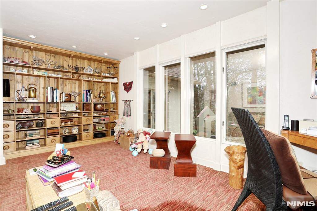 3 Bedroom Single Family Home/House's Image 26