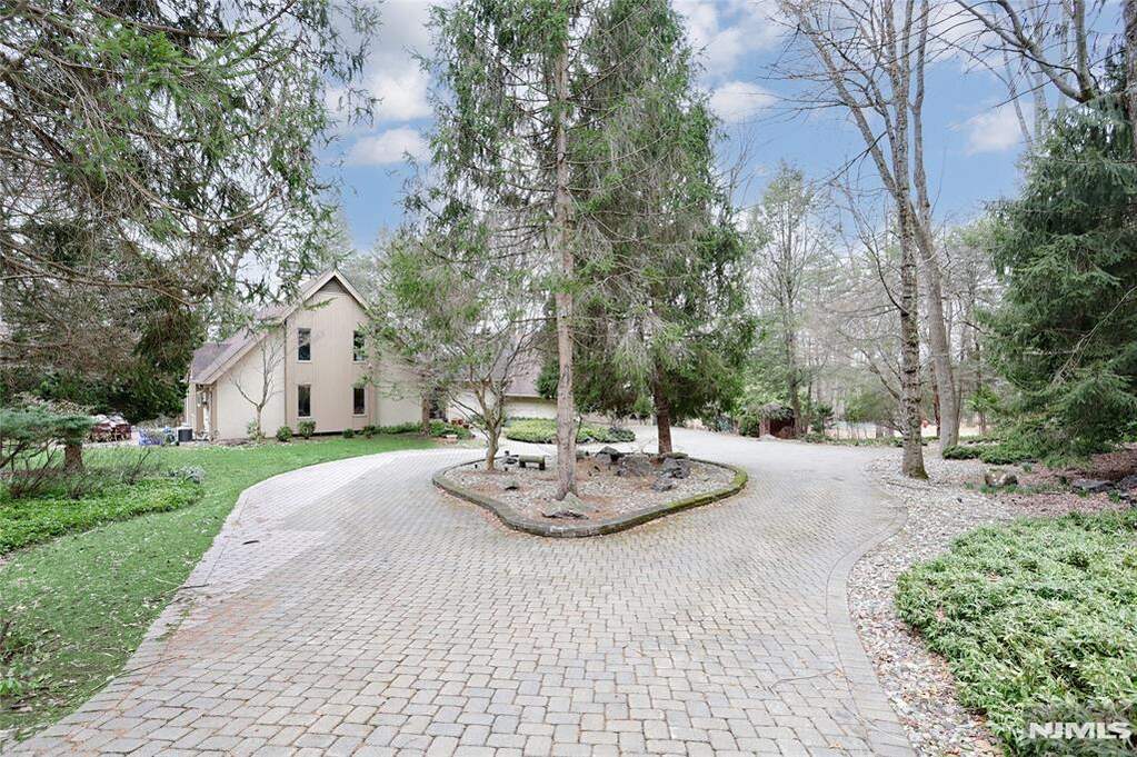 3 Bedroom Single Family Home/House's Image 39