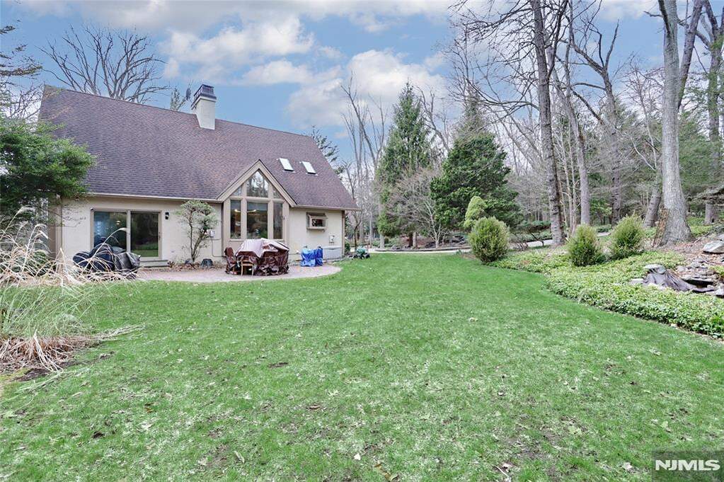 3 Bedroom Single Family Home/House's Image 42