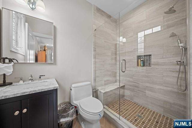 6 Bedroom Single Family Home/House's Image 17