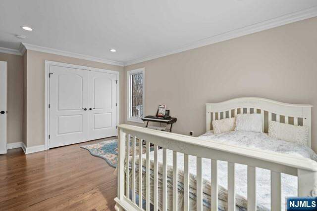 6 Bedroom Single Family Home/House's Image 33