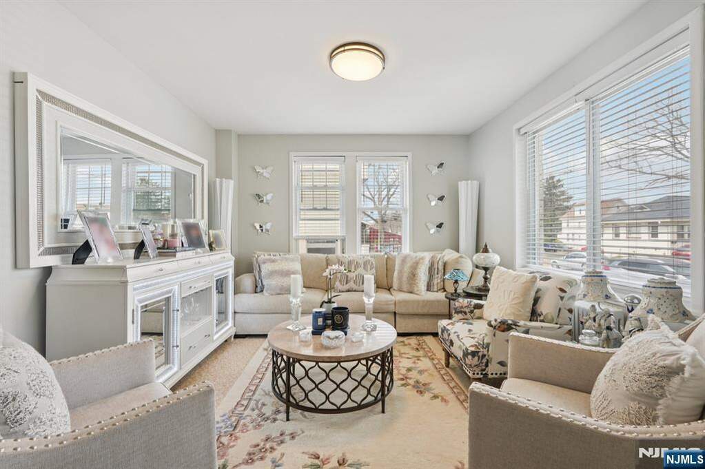2 Bedroom Single Family Home/House's Image 3