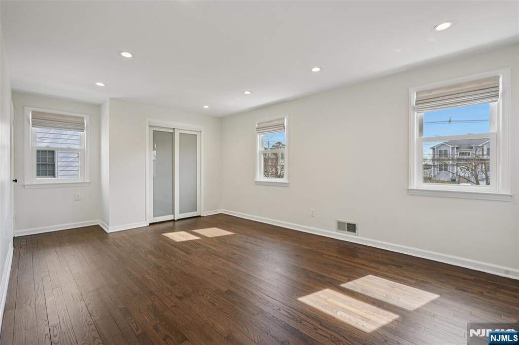 3 Bedroom Single Family Home/House's Image 10
