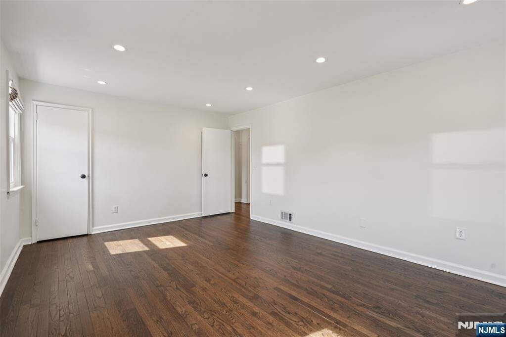 3 Bedroom Single Family Home/House's Image 11