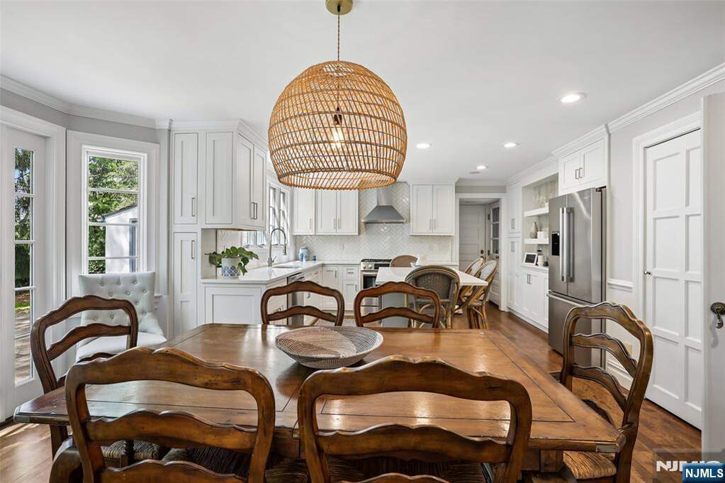 4 Bedroom Single Family Home/House's Image 12