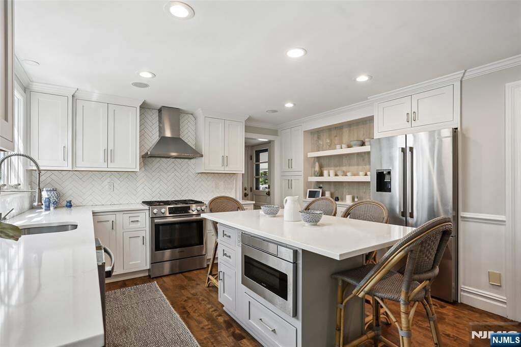 4 Bedroom Single Family Home/House's Image 16