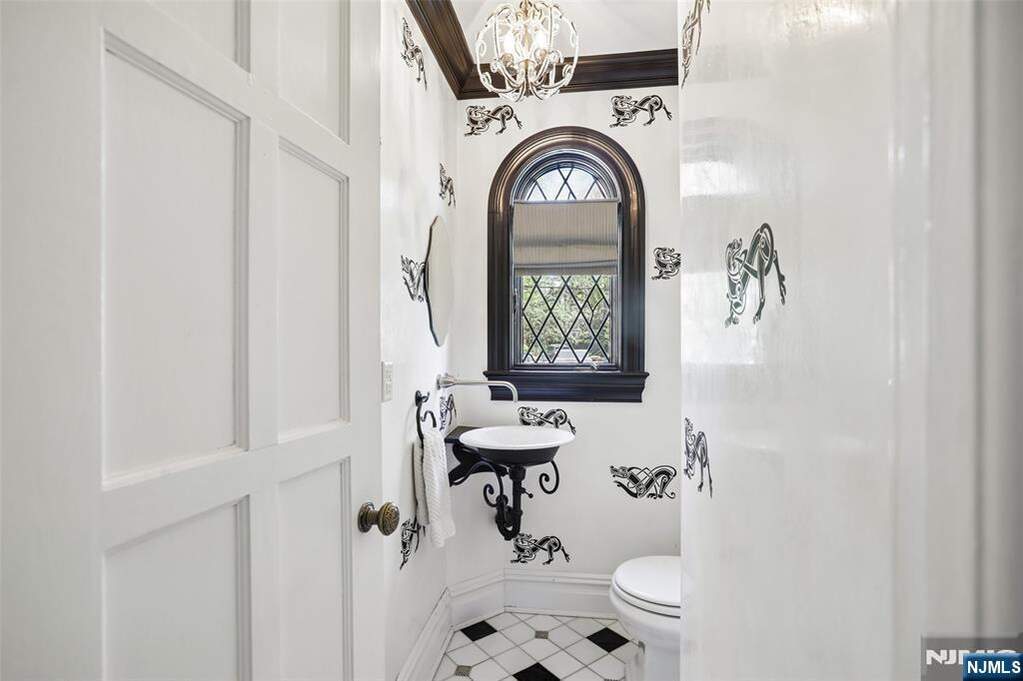 4 Bedroom Single Family Home/House's Image 19