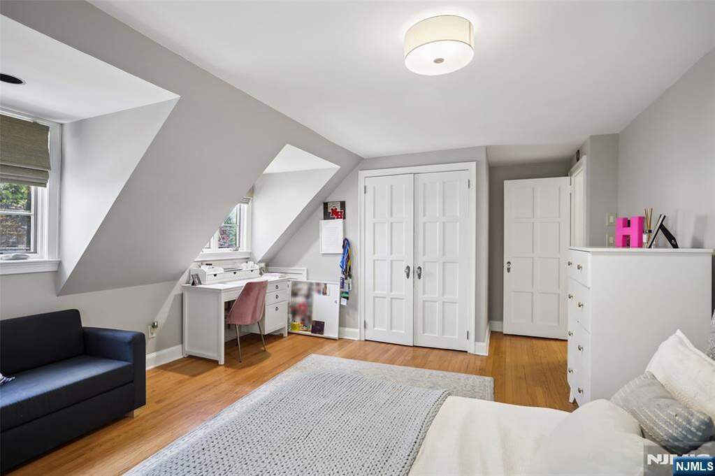 4 Bedroom Single Family Home/House's Image 29