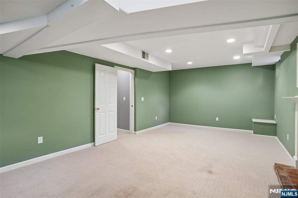 4 Bedroom Single Family Home/House's Image 37