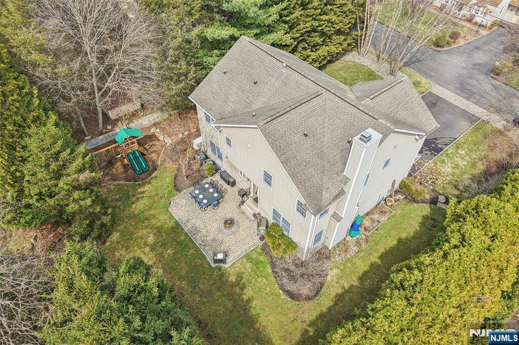 4 Bedroom Single Family Home/House's Image 24