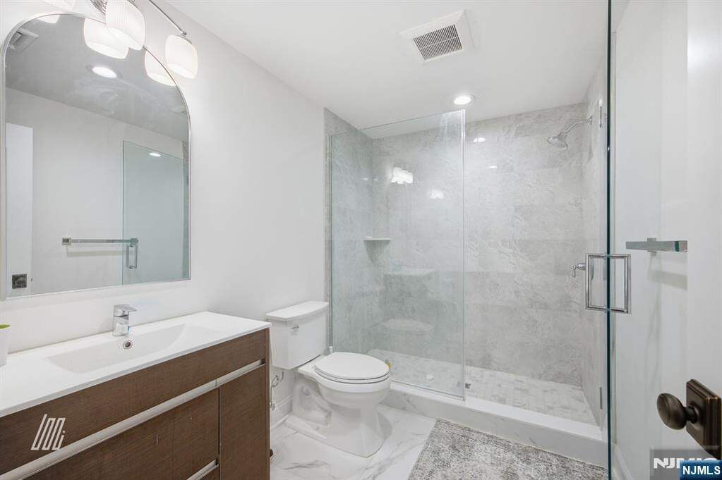 4 Bedroom Single Family Home/House's Image 26