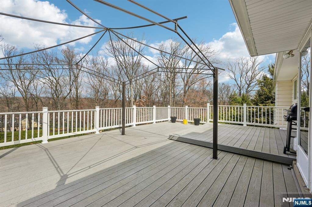 3 Bedroom Single Family Home/House's Image 23