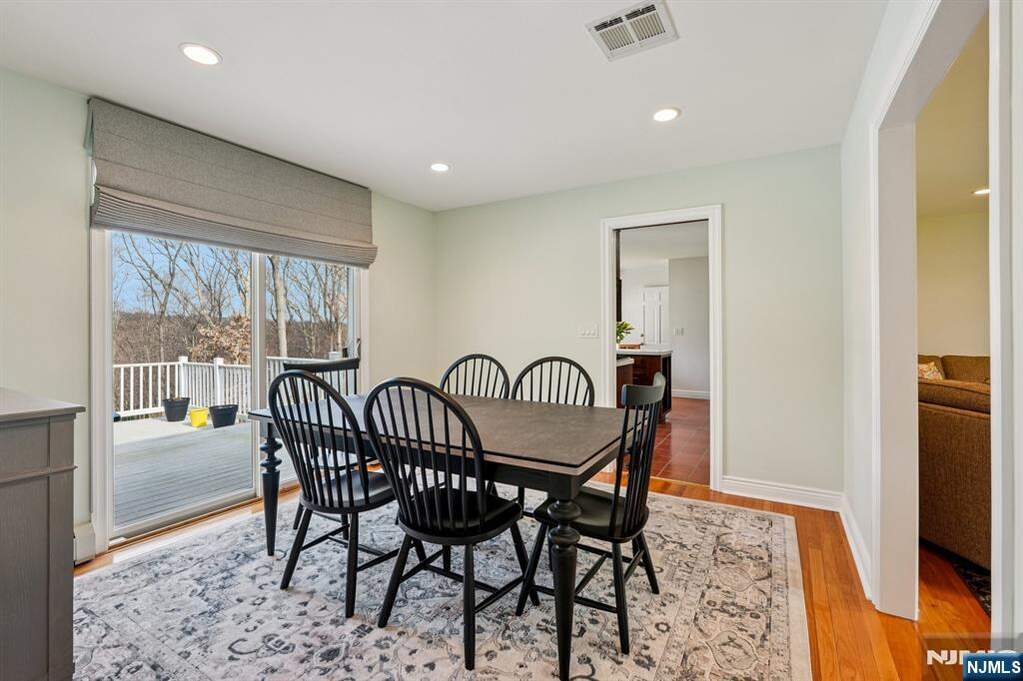 3 Bedroom Single Family Home/House's Image 5