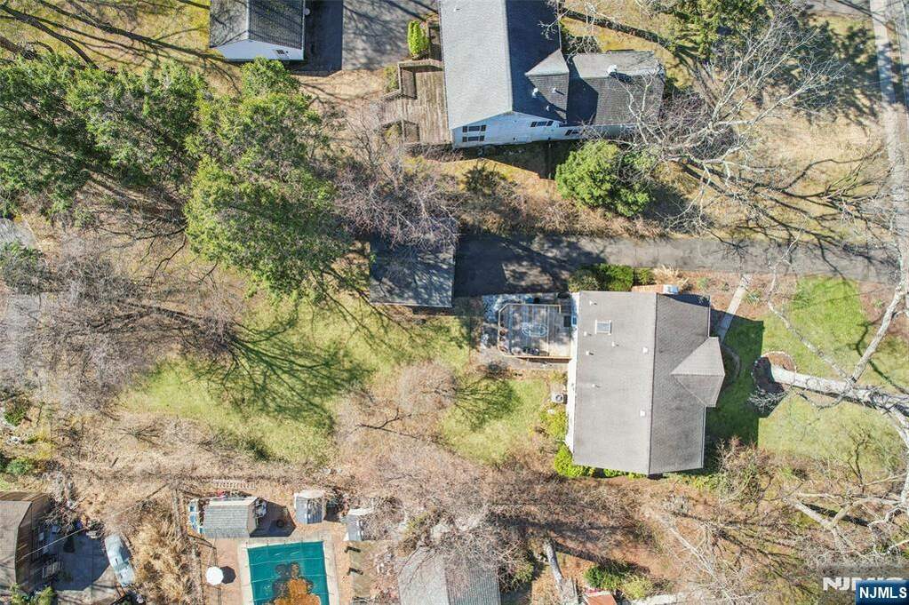 4 Bedroom Single Family Home/House's Image 23