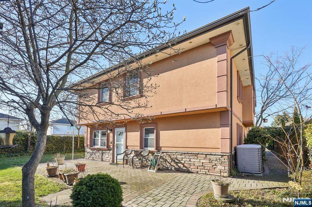 4 Bedroom Single Family Home/House's Image 42