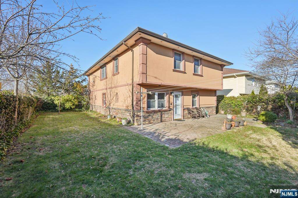 4 Bedroom Single Family Home/House's Image 44