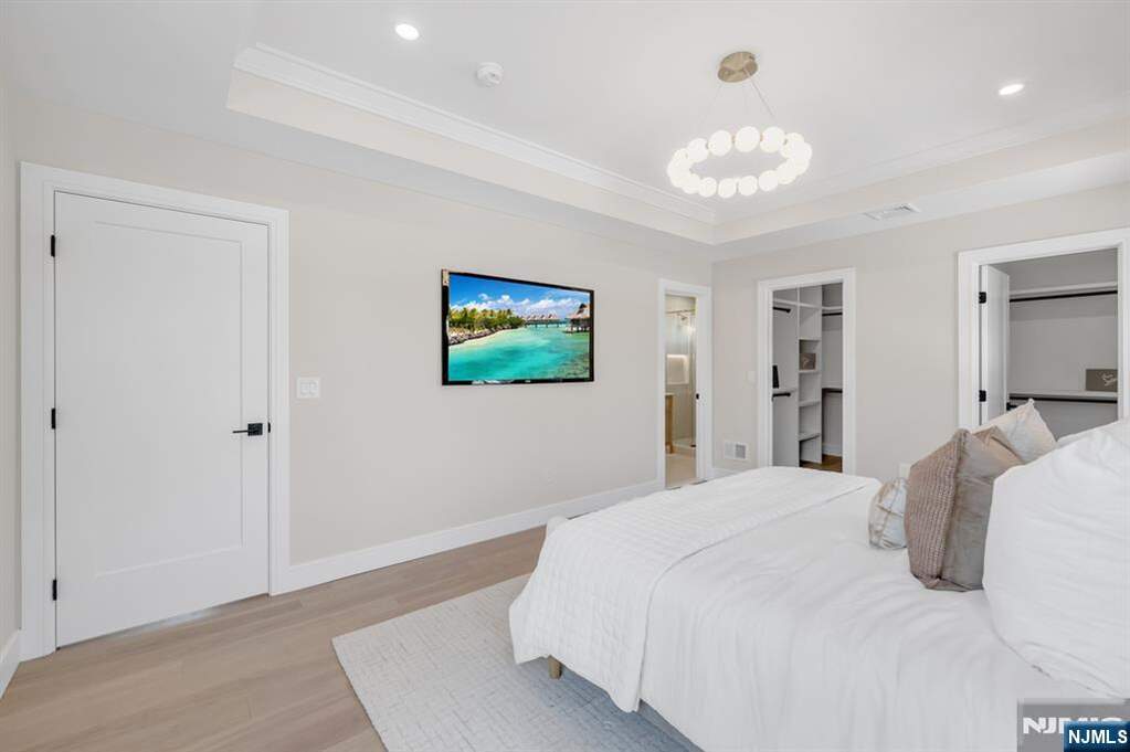4 Bedroom Single Family Home/House's Image 14