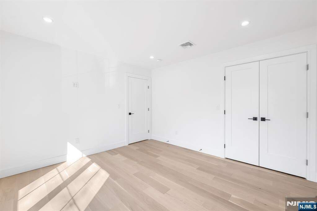 4 Bedroom Single Family Home/House's Image 24