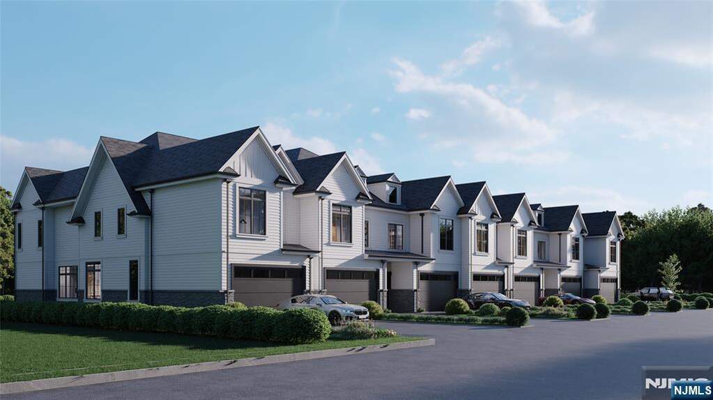 3 Bedroom Villa/Townhouse's Image 20