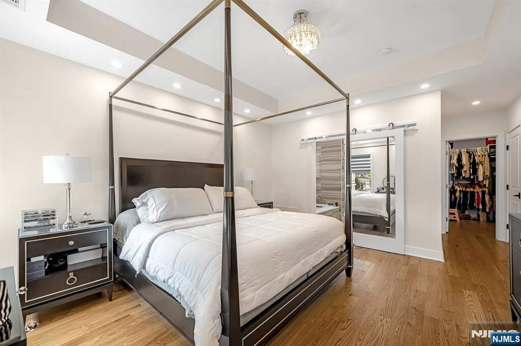 4 Bedroom Single Family Home/House's Image 20