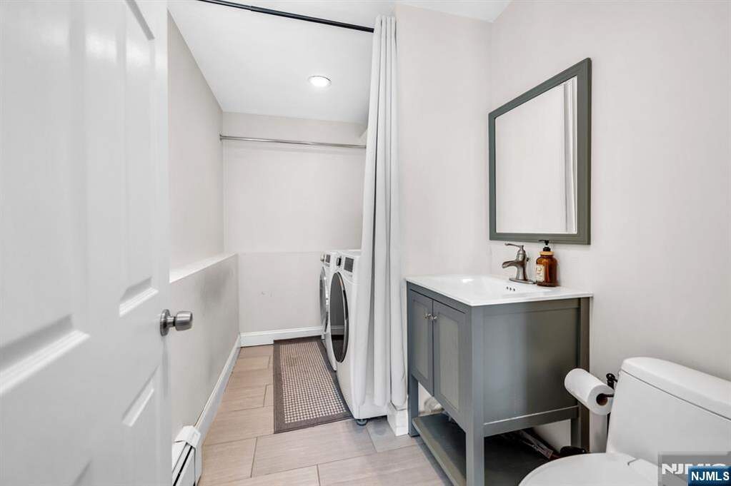 3 Bedroom Single Family Home/House's Image 31