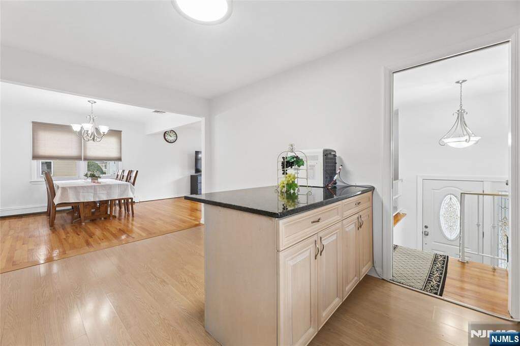 4 Bedroom Single Family Home/House's Image 8