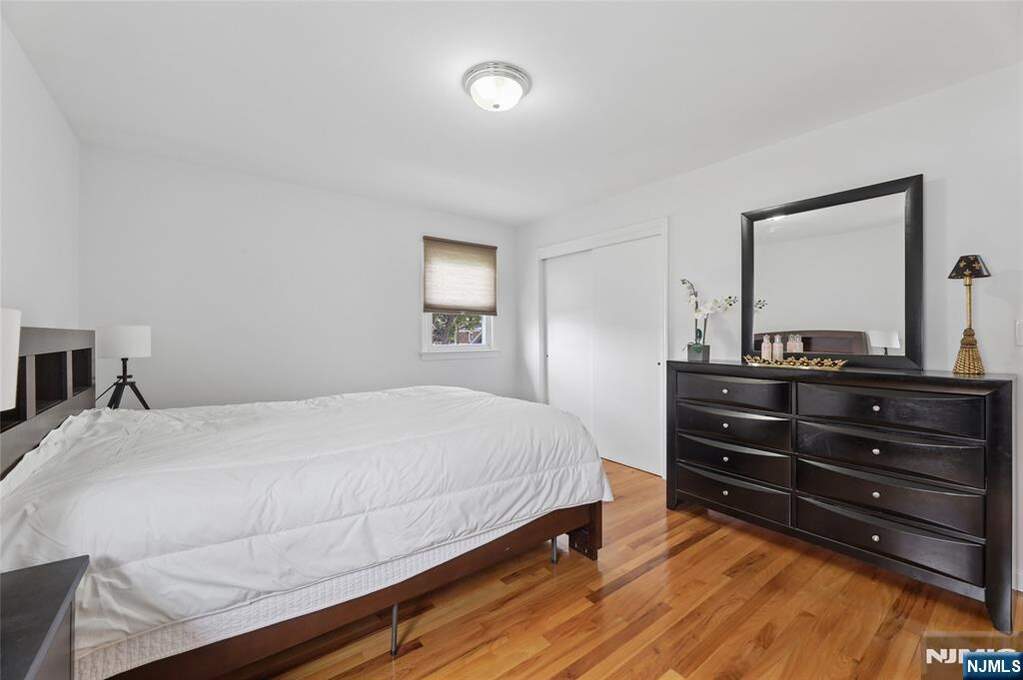 4 Bedroom Single Family Home/House's Image 12