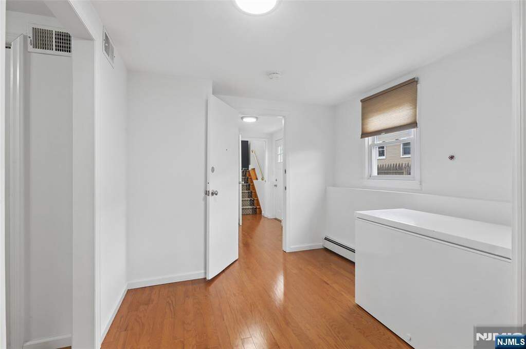 4 Bedroom Single Family Home/House's Image 27