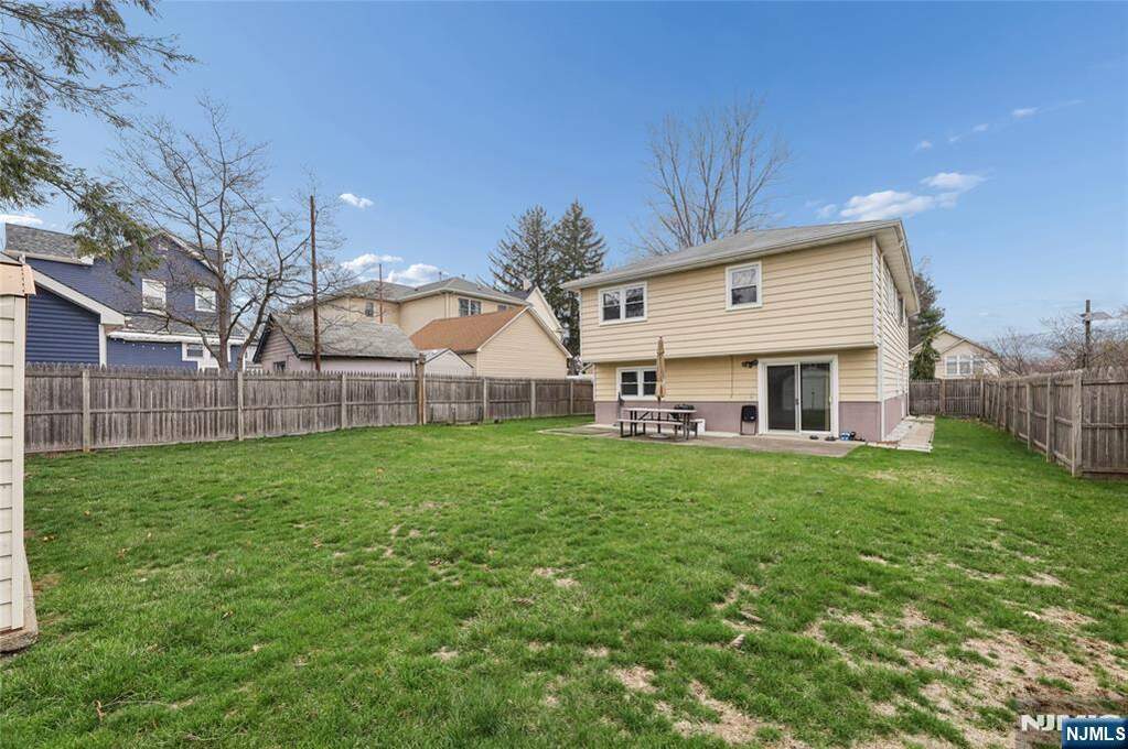 4 Bedroom Single Family Home/House's Image 35