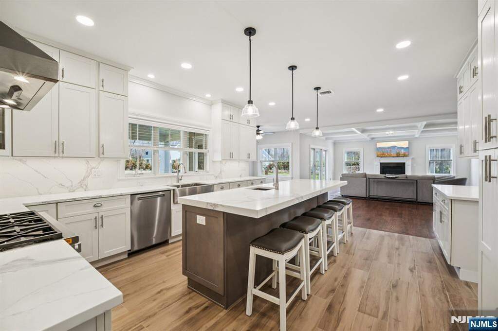 4 Bedroom Single Family Home/House's Image 13