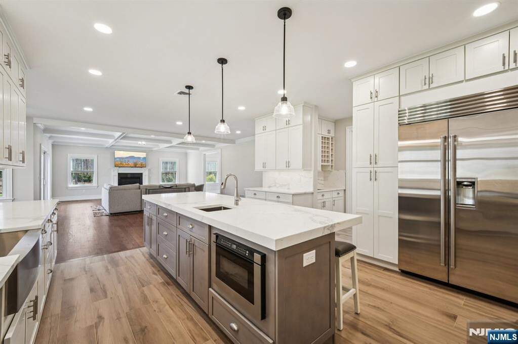 4 Bedroom Single Family Home/House's Image 14