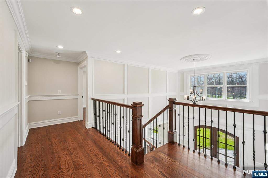 4 Bedroom Single Family Home/House's Image 22