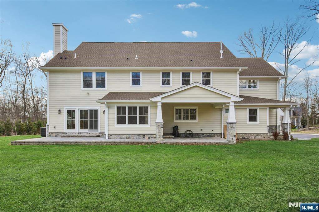 4 Bedroom Single Family Home/House's Image 45