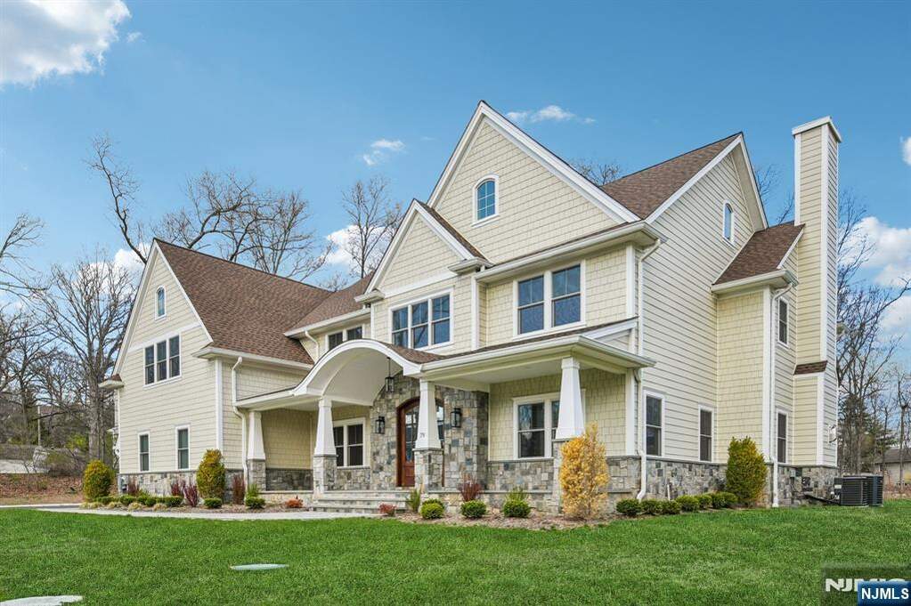 4 Bedroom Single Family Home/House's Image 47