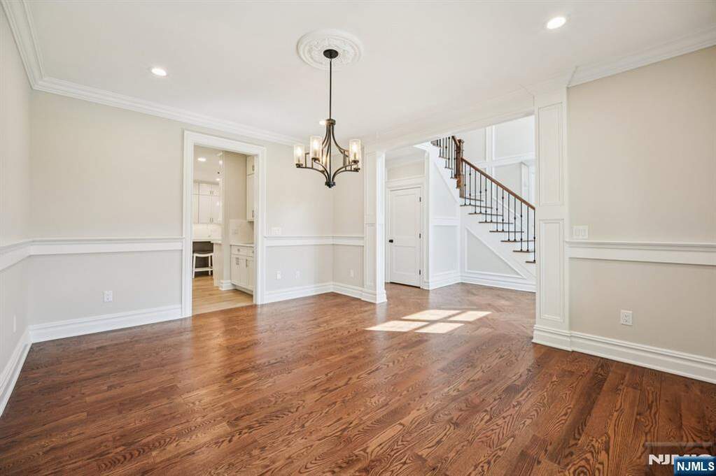 4 Bedroom Single Family Home/House's Image 3