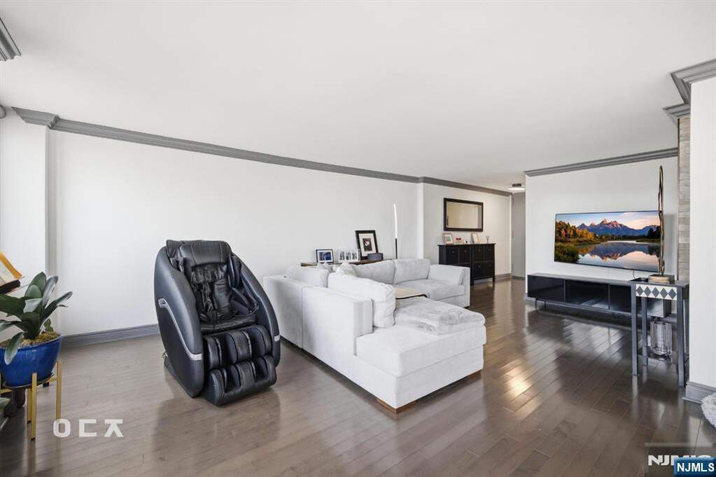 2 Bedroom Apartment/Flat's Image 5