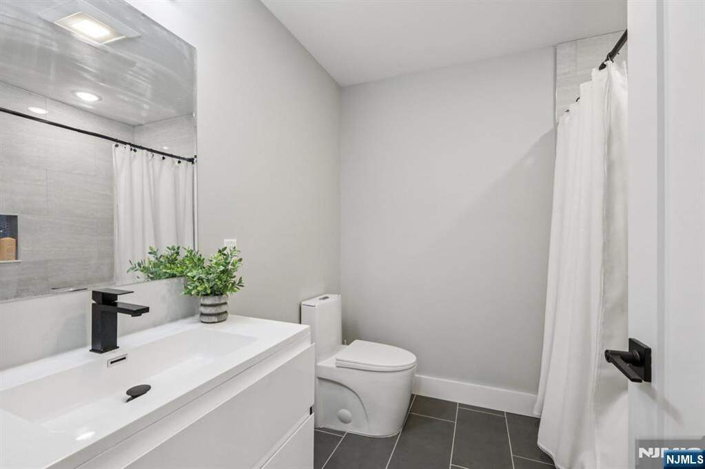 4 Bedroom Apartment/Flat's Image 23