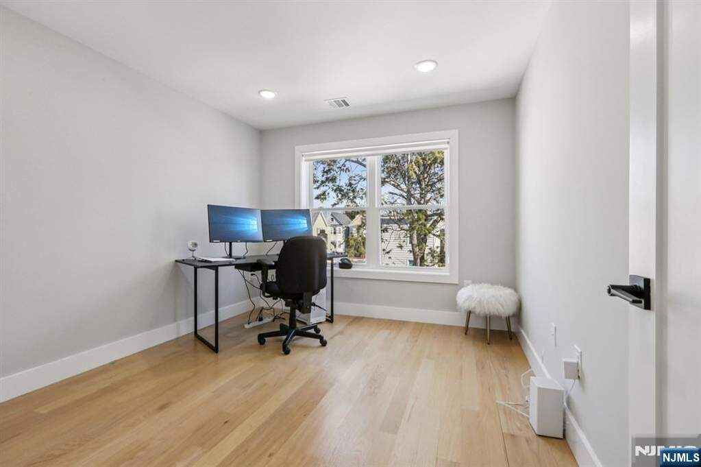 4 Bedroom Apartment/Flat's Image 27