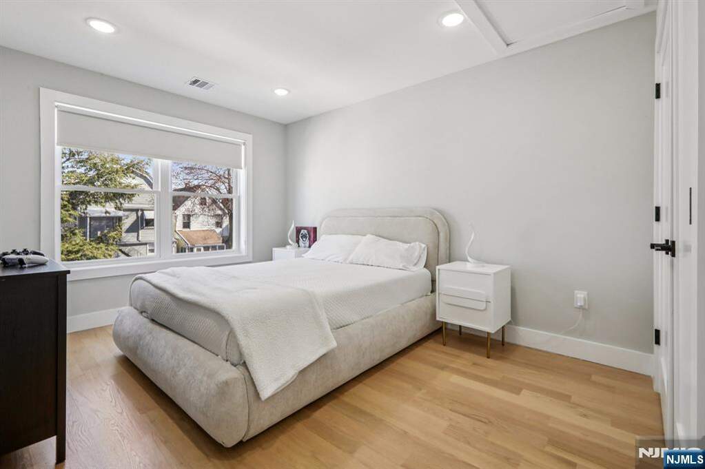 4 Bedroom Apartment/Flat's Image 29