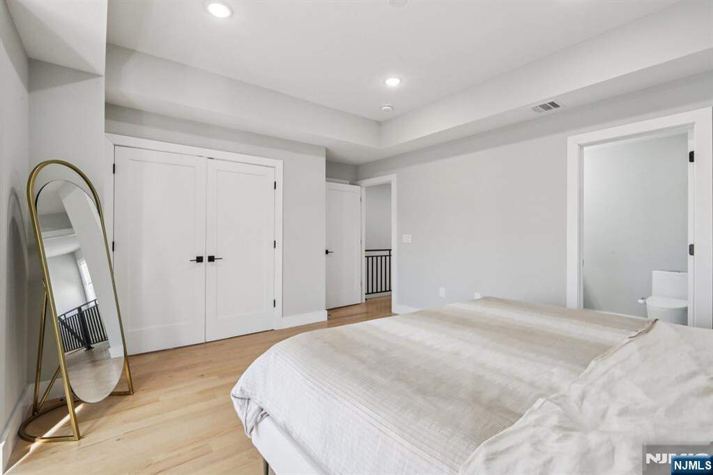 4 Bedroom Apartment/Flat's Image 35