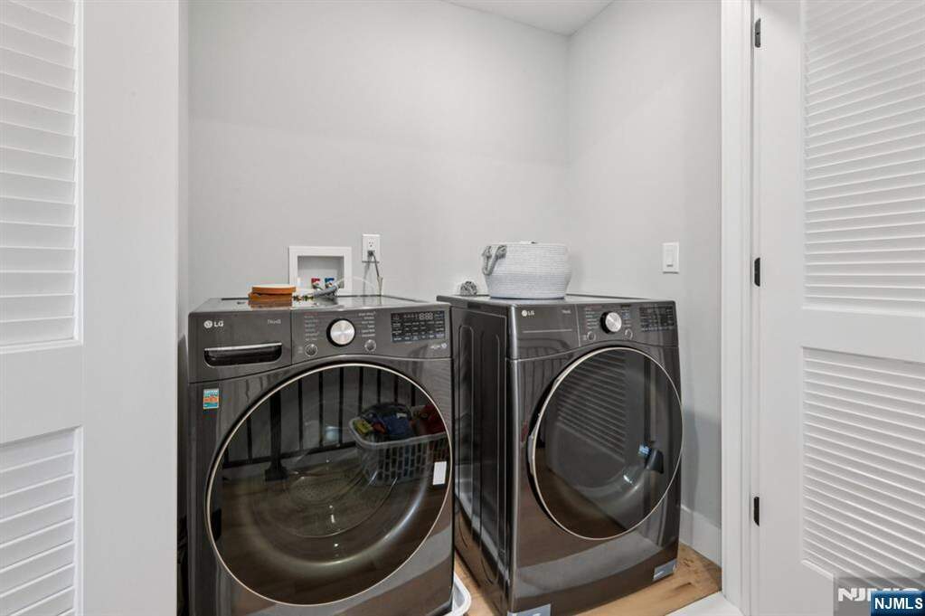 4 Bedroom Apartment/Flat's Image 38