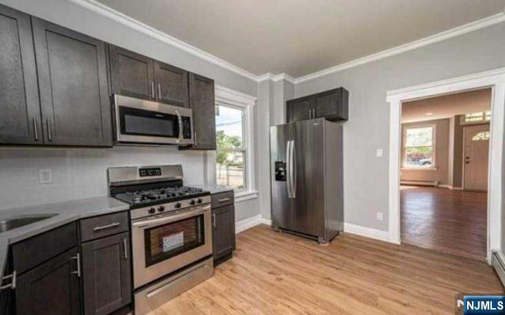 10 Bedroom Multi Unit's Image 13