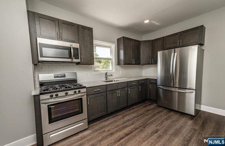 10 Bedroom Multi Unit's Image 25