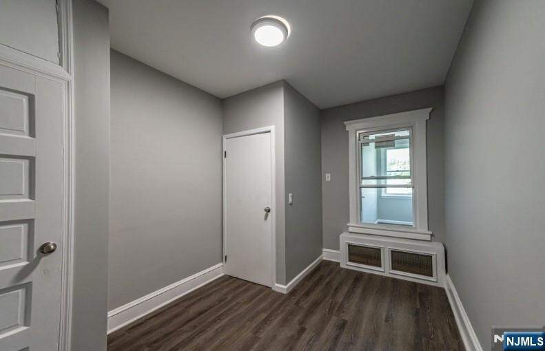 10 Bedroom Multi Unit's Image 28