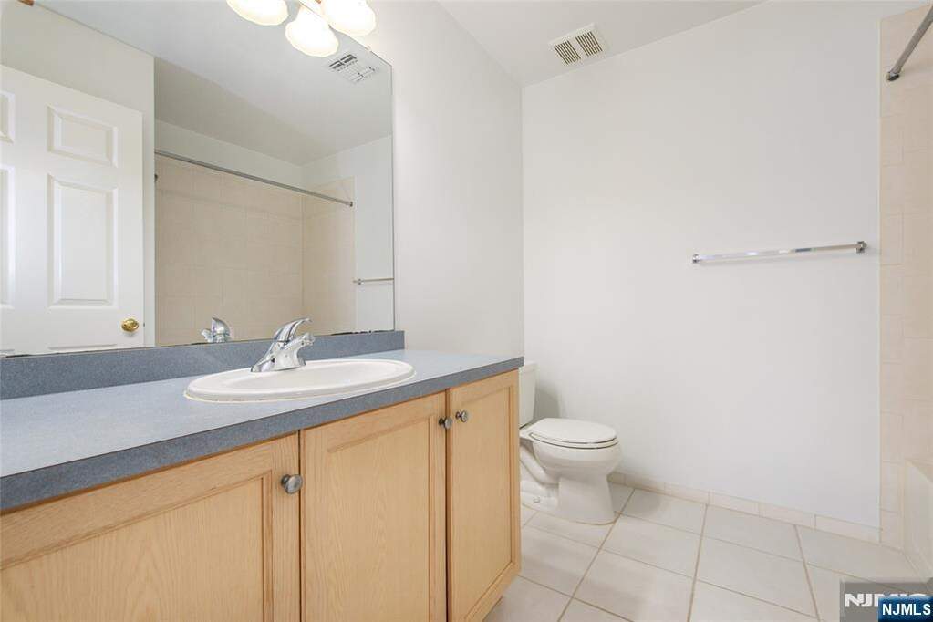2 Bedroom Villa/Townhouse's Image 15