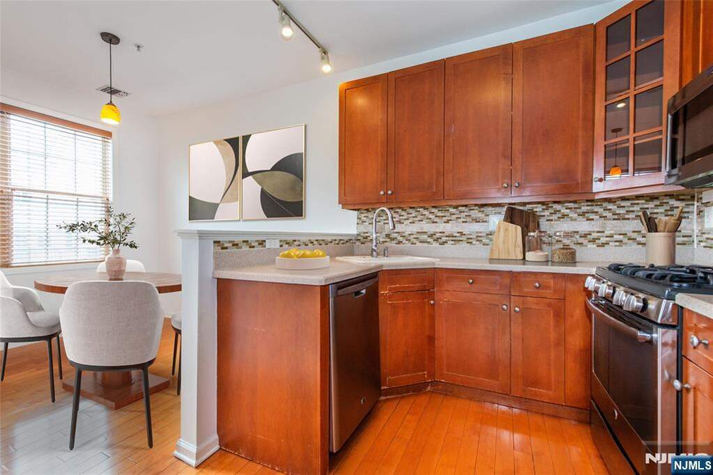 2 Bedroom Villa/Townhouse's Image 4